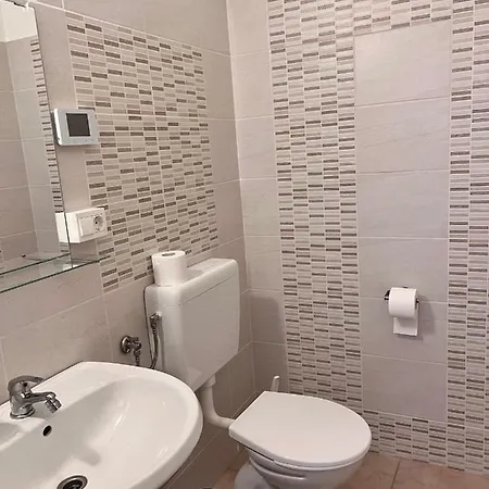 Apartment A&p Center *